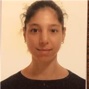 Profesora de inglés, español y ruso con más de 8 años de experiencia, haciendo las clases dinámicas y más interactivas.